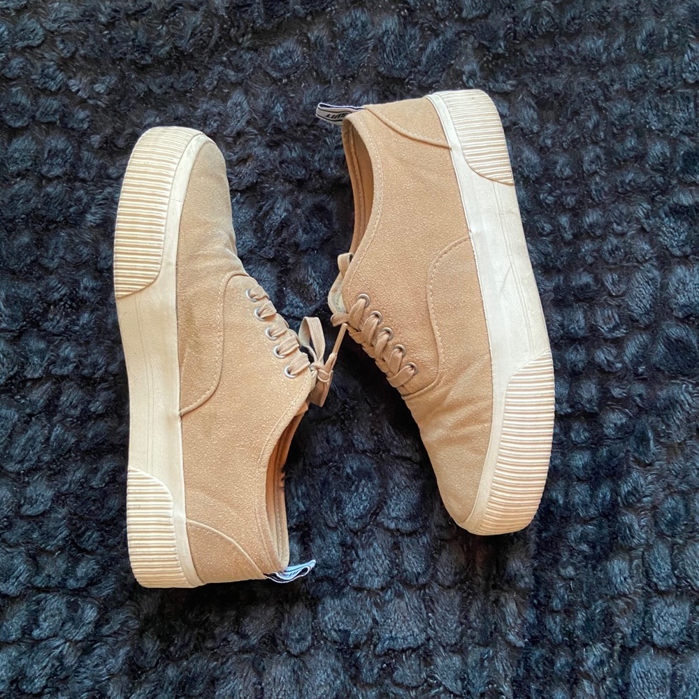 Asos tan sneakers